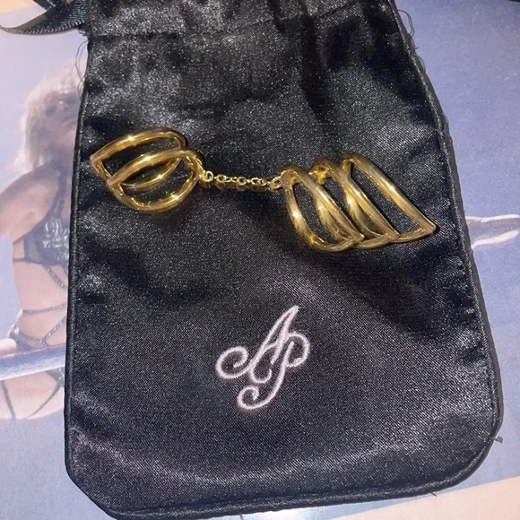 Brand new Agent Provocateur Sheba 18k gold plated rings & bag size M/L - Picture 5 of 6